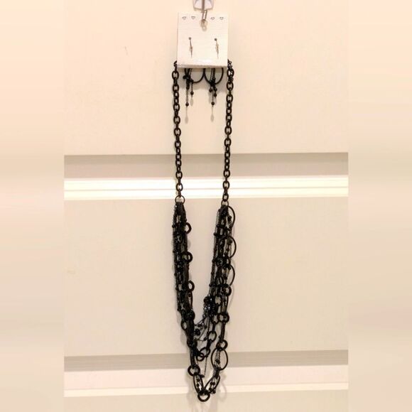 NWT 00s Black Metal Necklace and Earring Set with Silver and Jet Beads - Picture 4 of 4